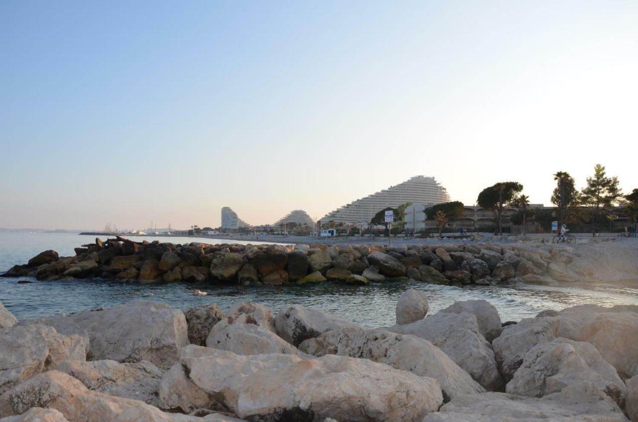 Fame - Marina Baie Des Anges Apartment Villeneuve-Loubet Exterior photo