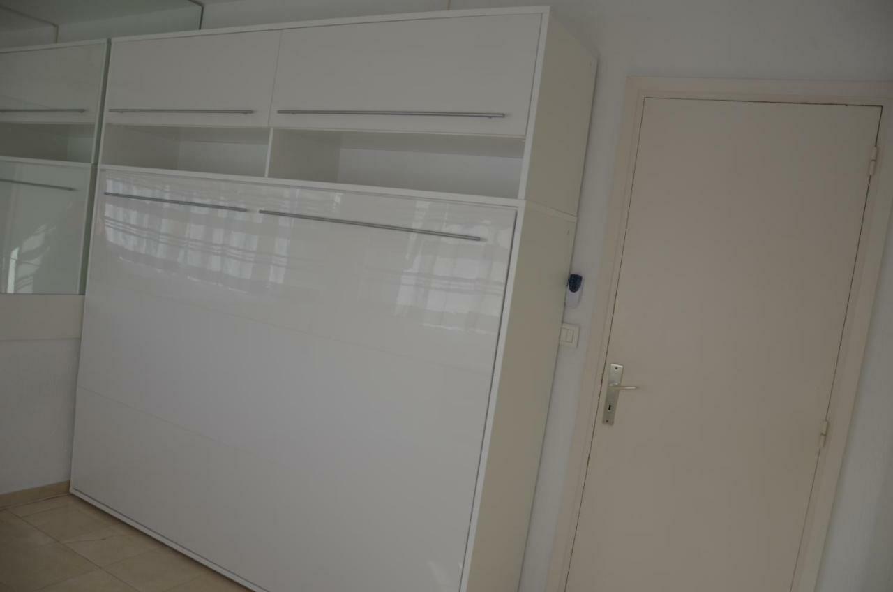 Fame - Marina Baie Des Anges Apartment Villeneuve-Loubet Exterior photo